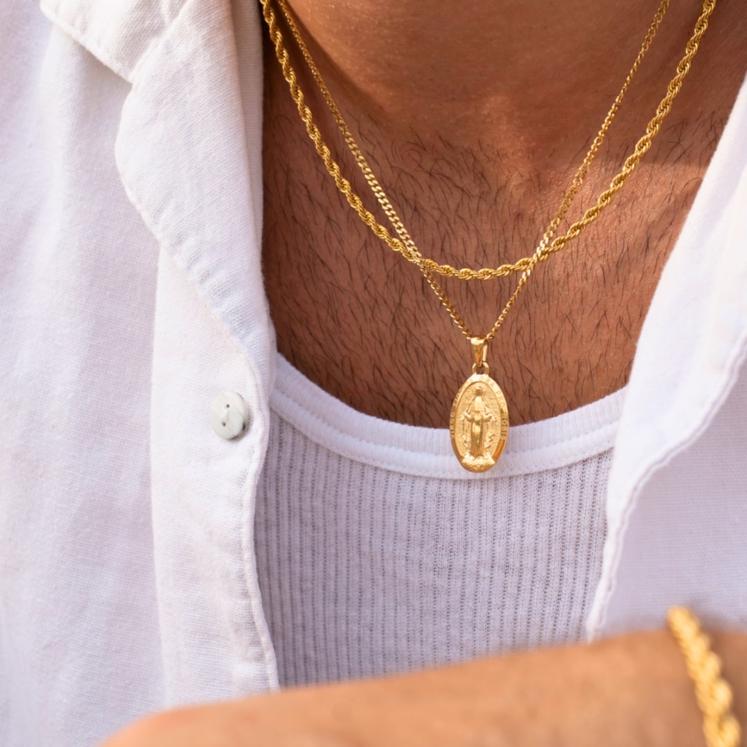 Maria Pendant (Gold)